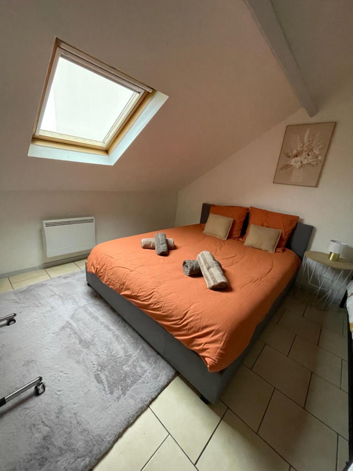 Apartamento Atelier Voyageur Chartres Exterior foto